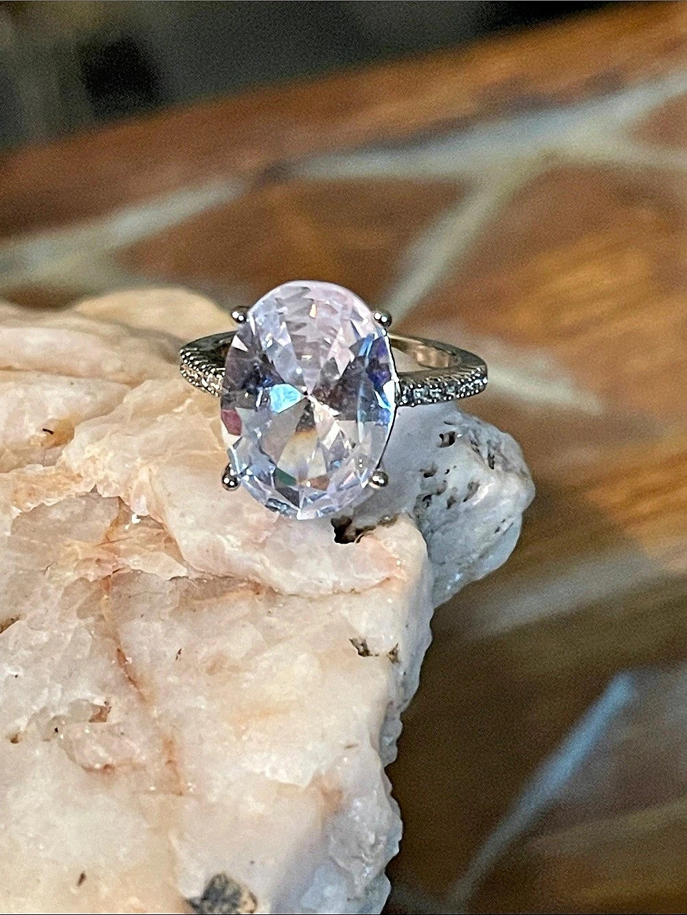 Oval Stone Halo Ring in Silver Like New